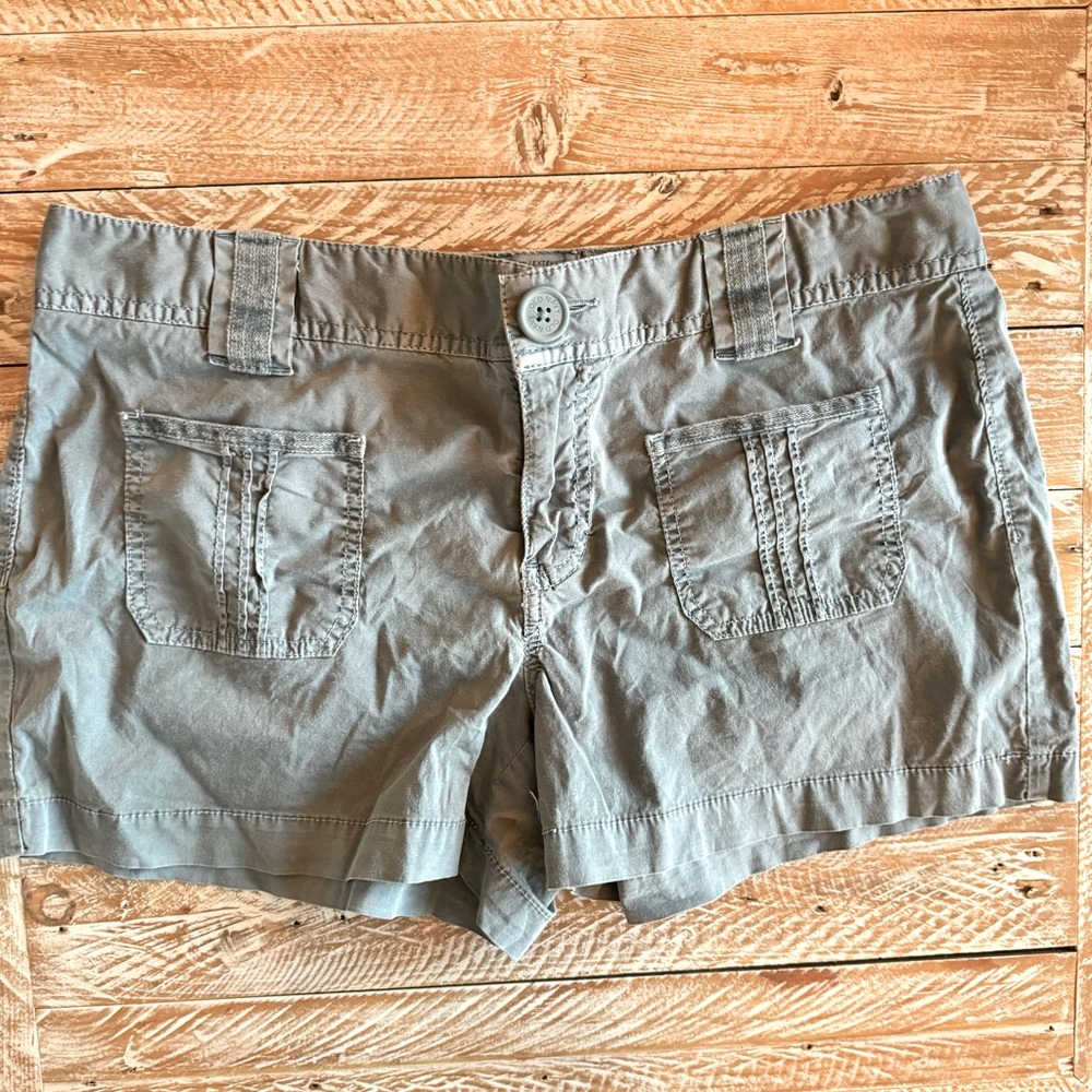 🌟Vintage Old Navy Cargo Shorts🌟 ~size 10